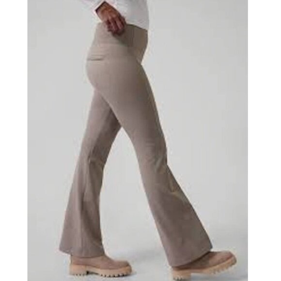 New w/Tags -Large - Athleta Delancey Herringbone Flare Pants - Beige Herringbone - Picture 1 of 12